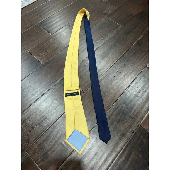 Tommy Hilfiger Silk Necktie Yellow One Size Adjustable Fit Career Professional - Picture 6 of 8
